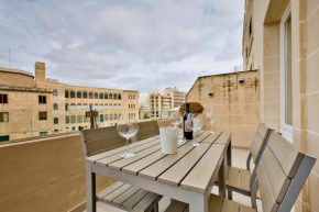 Bright and central 2 bedroom apartment in Sliema